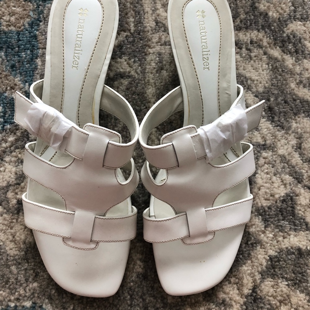 Women’s white leather sandals never worn